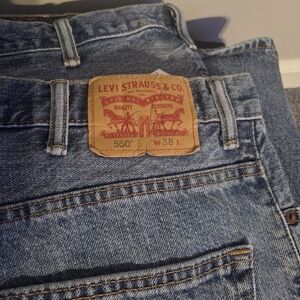 Levi's 550 Relaxed Men's 38 Waist Jean Shorts in Light Denim Blue